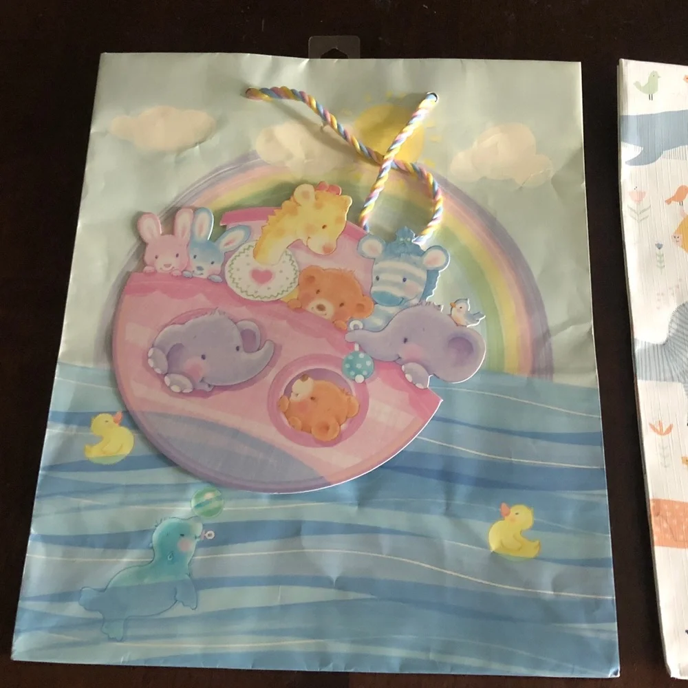 🍄 Hallmark Pastel Animal Baby Shower Gift Bag Set